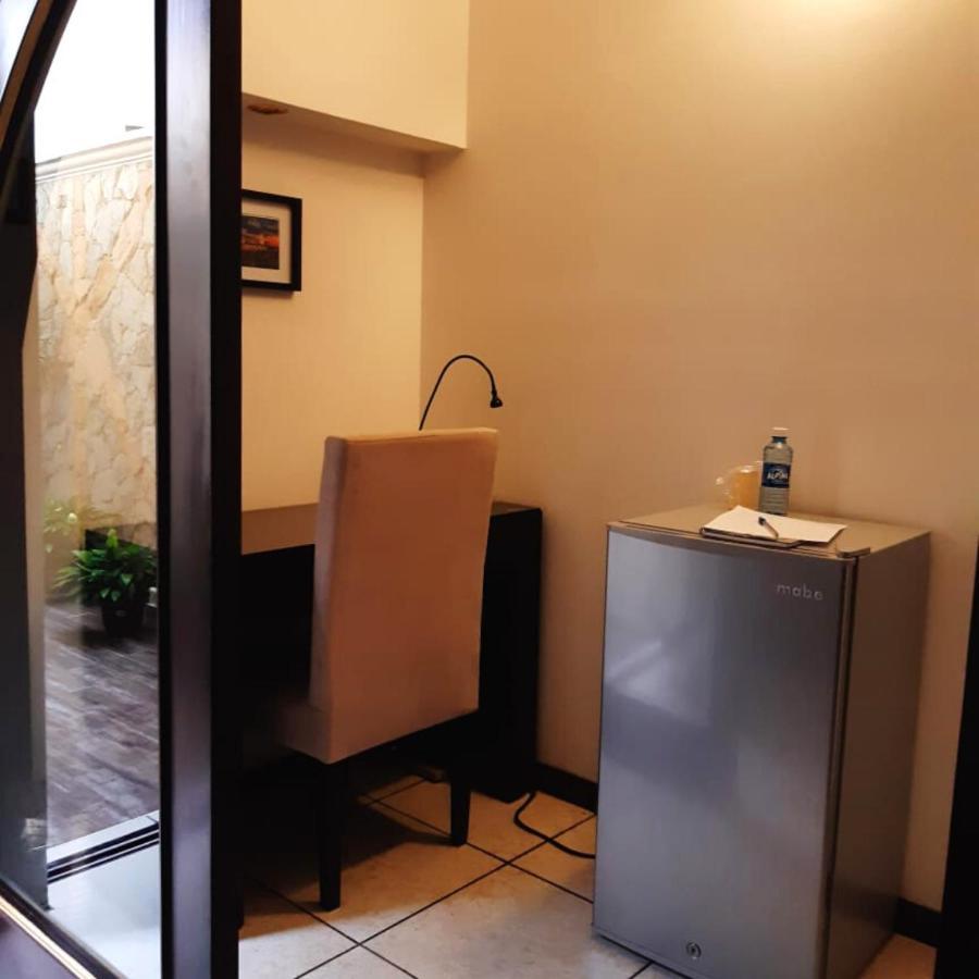 Hotel Villa Florencia Zona Rosa San Salvador Bagian luar foto