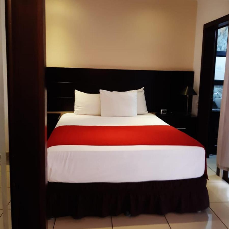 Hotel Villa Florencia Zona Rosa San Salvador Bagian luar foto