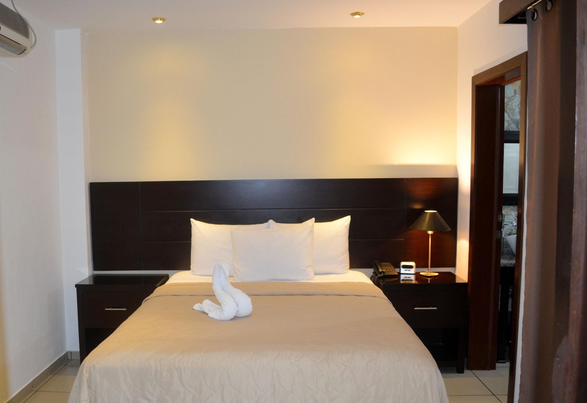 Hotel Villa Florencia Zona Rosa San Salvador Bagian luar foto