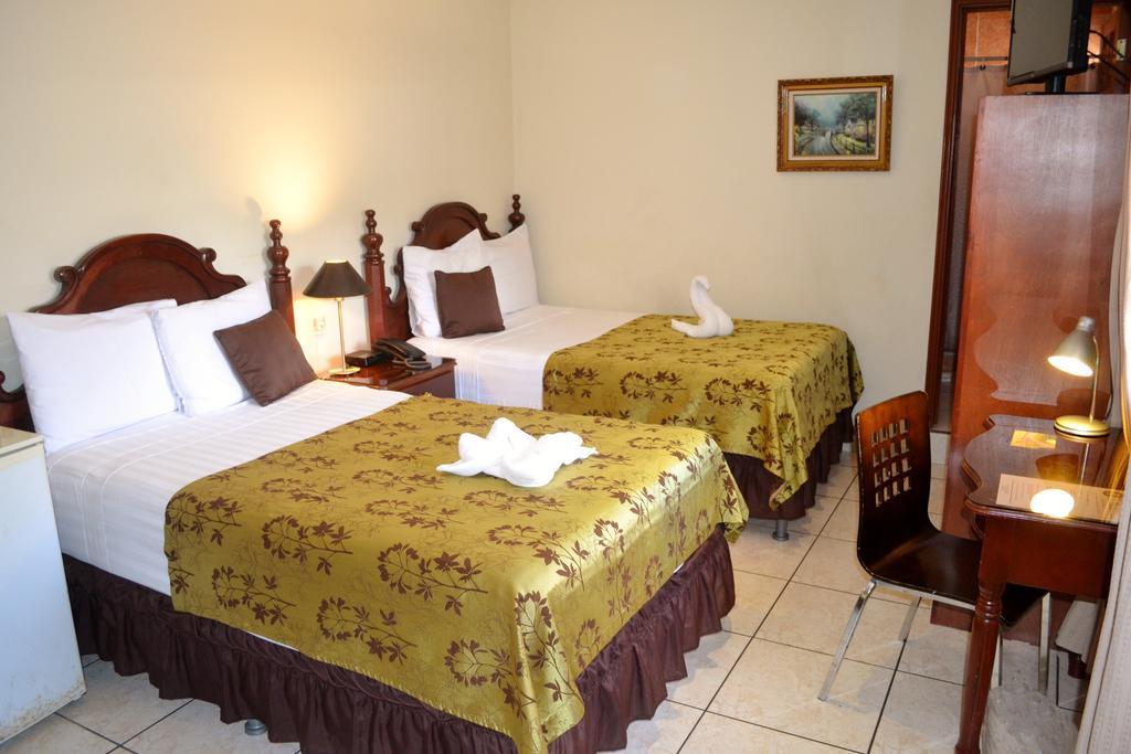Hotel Villa Florencia Zona Rosa San Salvador Bagian luar foto